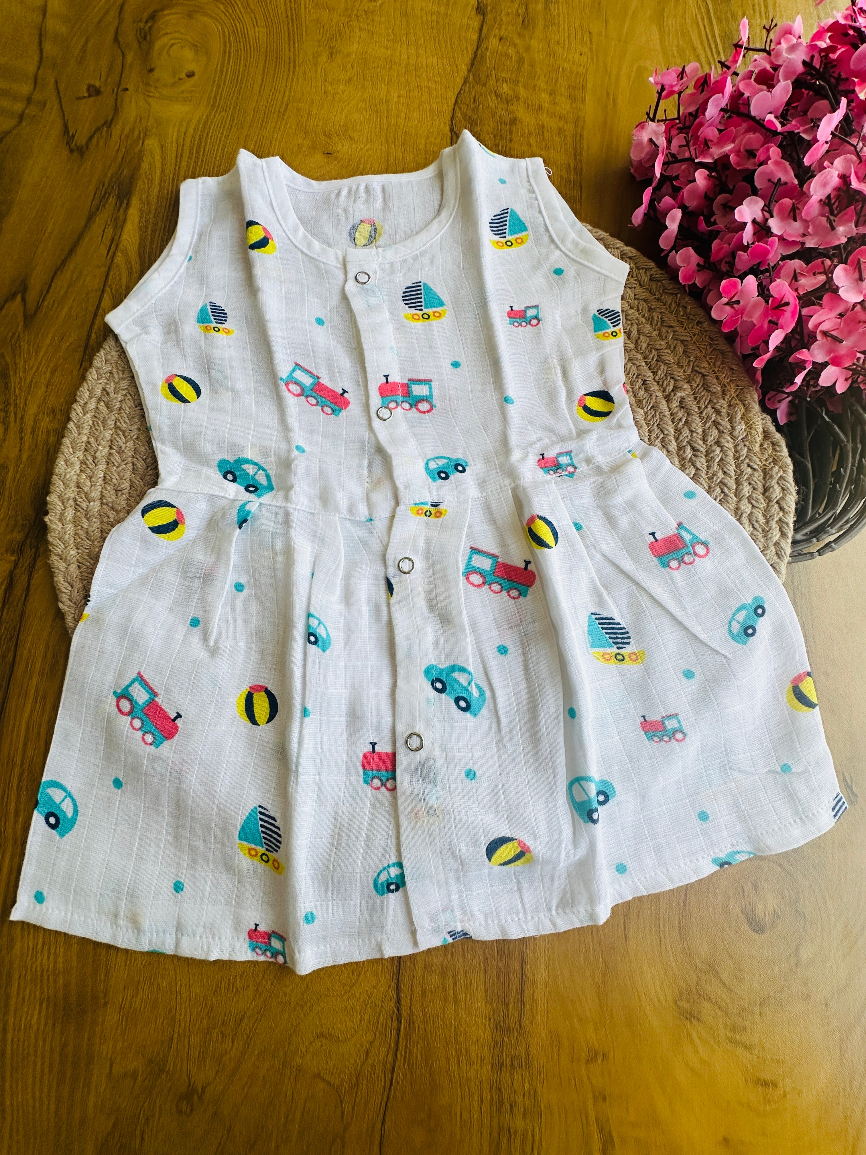 muslin frocks front open (3-6months)